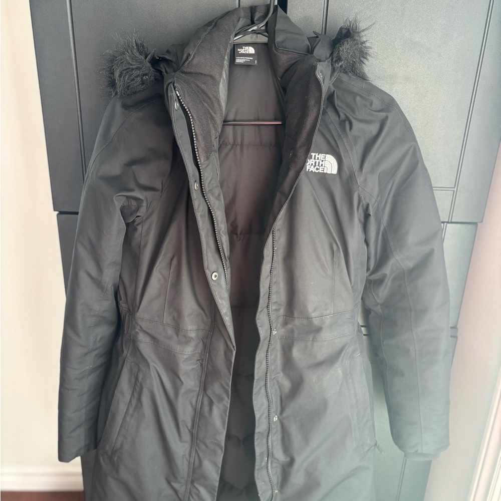 The North Face Women's Black Parka Jacket